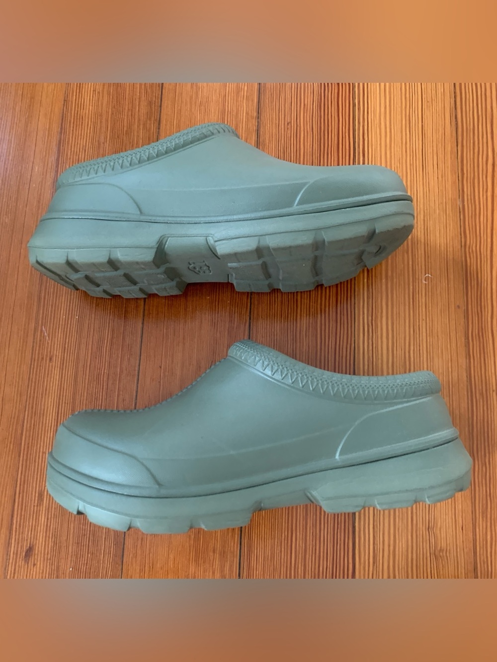 UGG Tasman X Women's Green US 7 Waterproof Rubber Clogs w/ Removable Sock - Picture 6 of 12